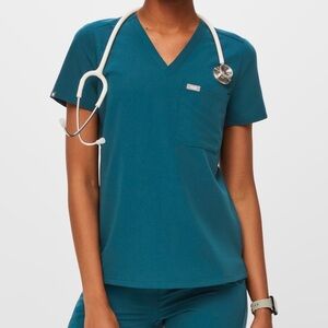 Figs Caribbean Blue Catarina Scrub Top